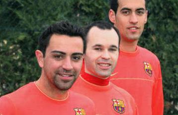 史上最强中场三人组!三位大师支撑两个王朝强