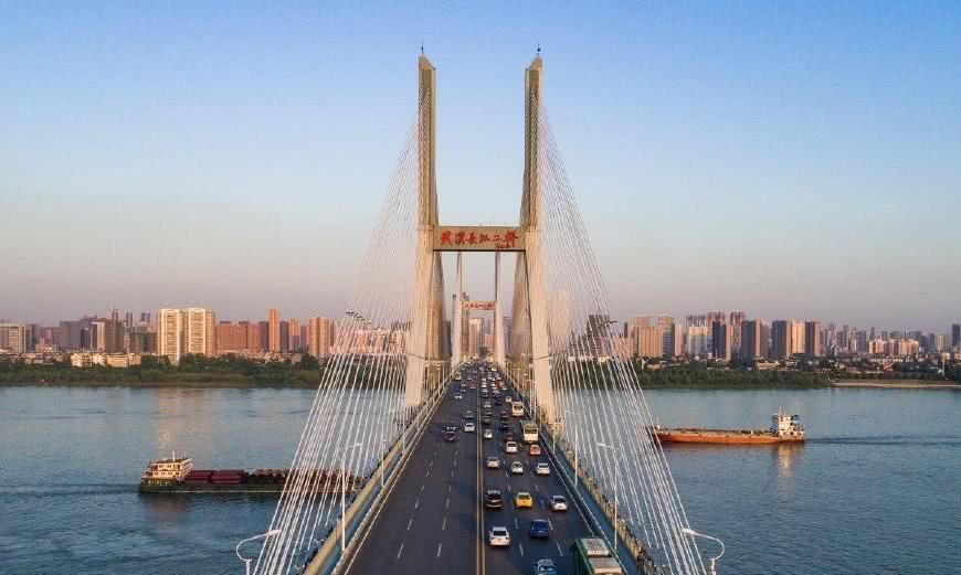 称七省通衢、八省通衢和九省通衢的城市,