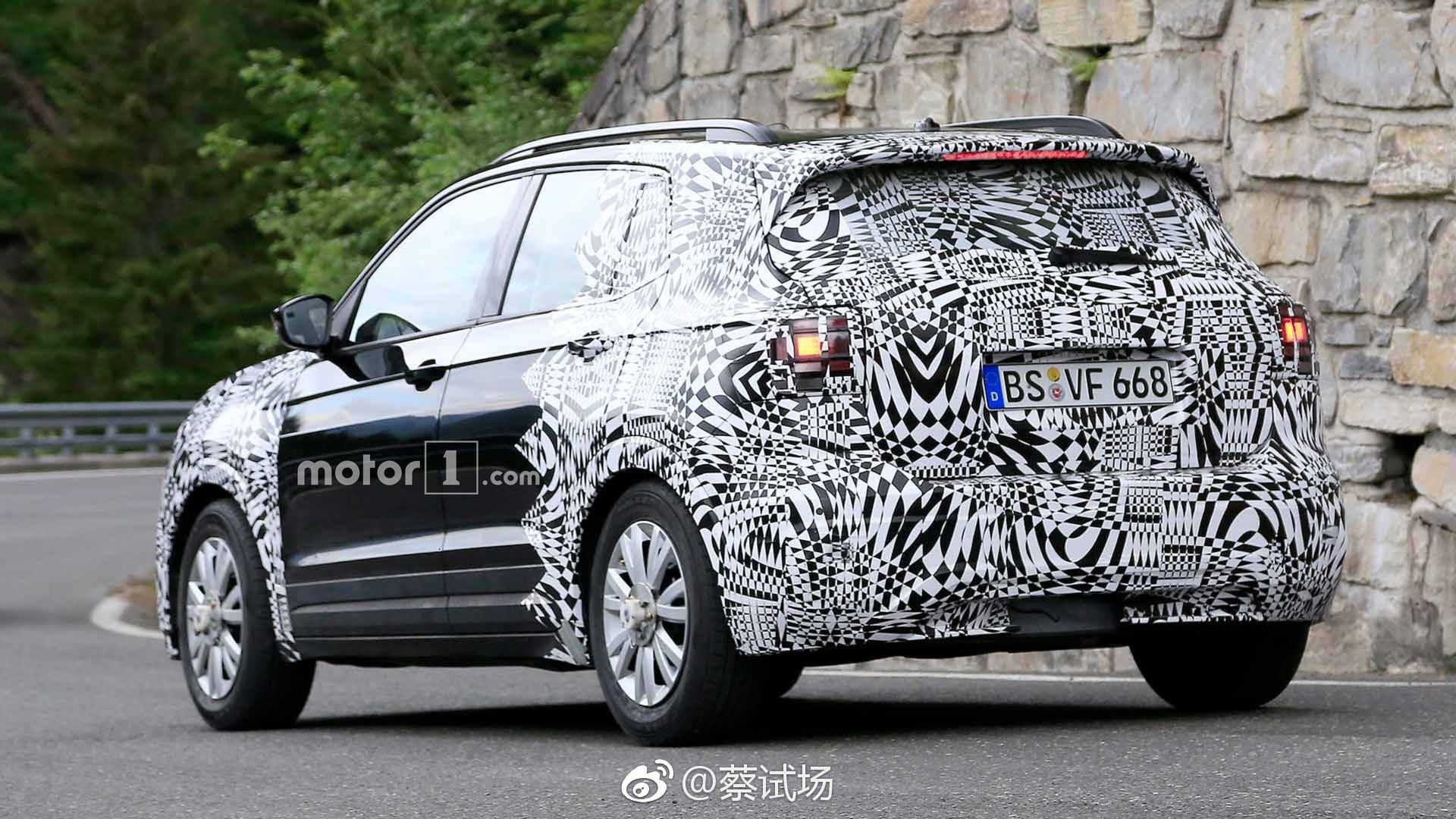 大众全新SUV T-Cross曝光