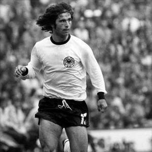 足球史上个个位置最强11人,若组成银河战舰将