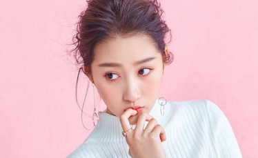 4位名字带彤最美的女星,关晓彤第3,网友:第1