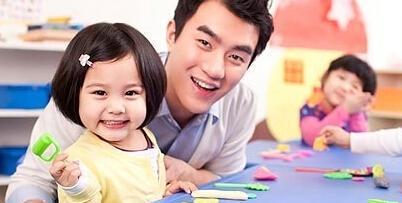 孩子上幼儿园缺乏安全感怎么办?父母首先要这