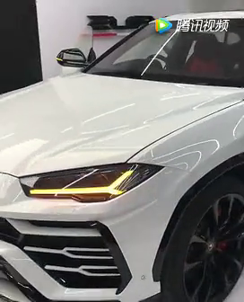 做跑车出身的兰博基尼SUV内饰有多豪华？镜头拍下霸气的一幕！