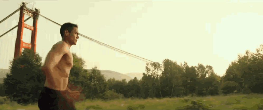 你们最期待的彭于晏终于来了!邪不压正,正是时候 !