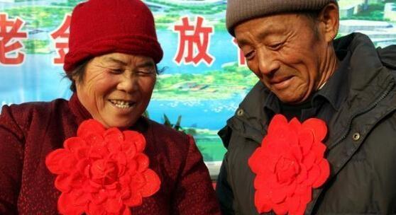 2018年农村人按最低标准交养老保险, 60岁后每