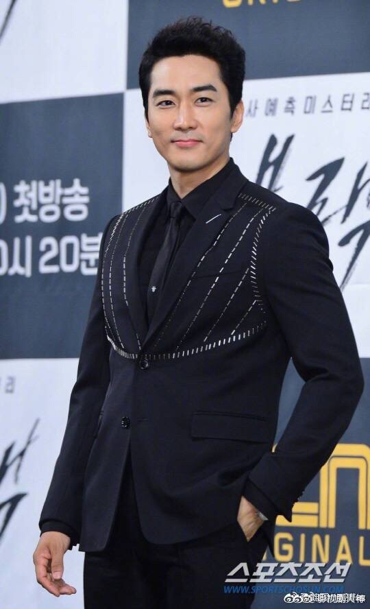 宋承宪 郑秀晶 合作最新电视剧《hustle》