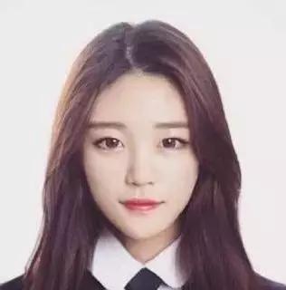 掌握这7个小技巧让你拍出完美证件照!