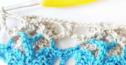 各种钩编图案、毯子、桌垫、胸针、花边带,每