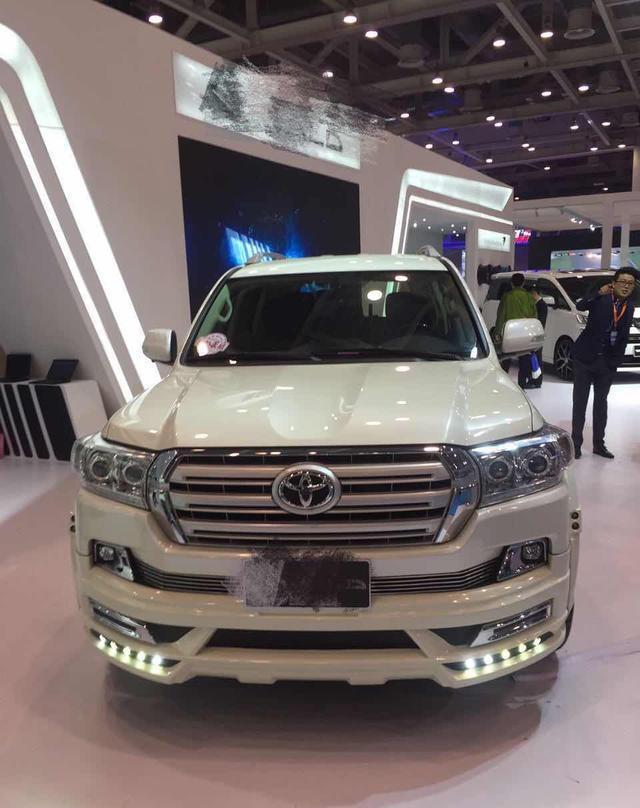 鳄鱼一般的水陆两栖, 改装后的兰德酷路泽