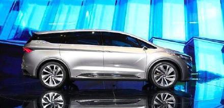 吉利首款新能源车型MPV谍照