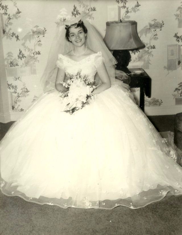 老照片:1950 年代的婚纱照(1)