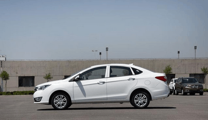 4.99万元的高品质车, 比捷达大一圈, 颜值媲美10万级别