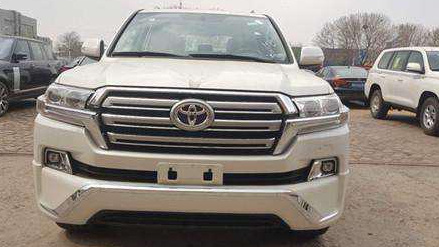 2018款进口车中东版酷路泽4000评测体验