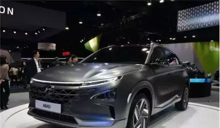 对飙日韩 补贴不退坡 中国氢燃料电池车何时“跑”上正轨？