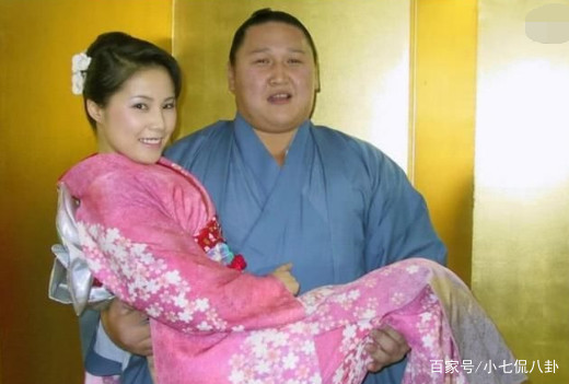 嫁给日本相扑选手的这些漂亮女明星们,也有着