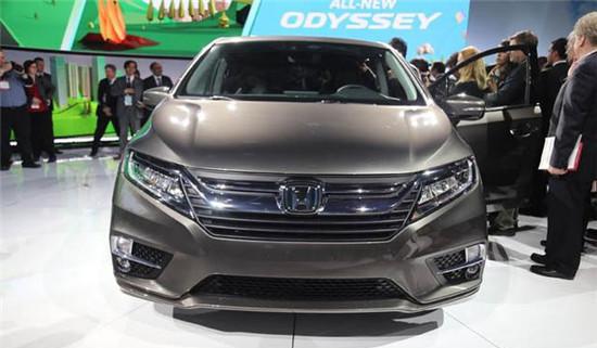 全新奥德赛亮相, 比7座还大一点, 颜值不错