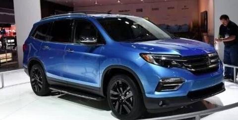 本田这次真急了，又一硬派SUV要入华，22万可同时挑战汉兰达