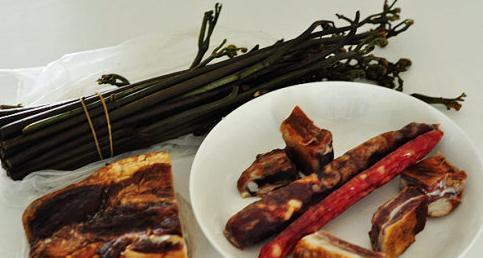 湘菜中的名菜: 腊味合蒸的做法由来及制作技巧