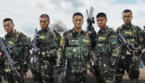 《我是特种兵2》同喜欢吴京,如今一人片约不断,一人却不温不火