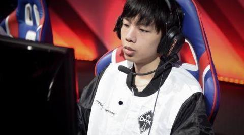 英雄联盟:就凭这四点原因,我断定帝师不敢打S