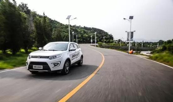 福特变速+悬浮车顶! 8万多比博越美一档