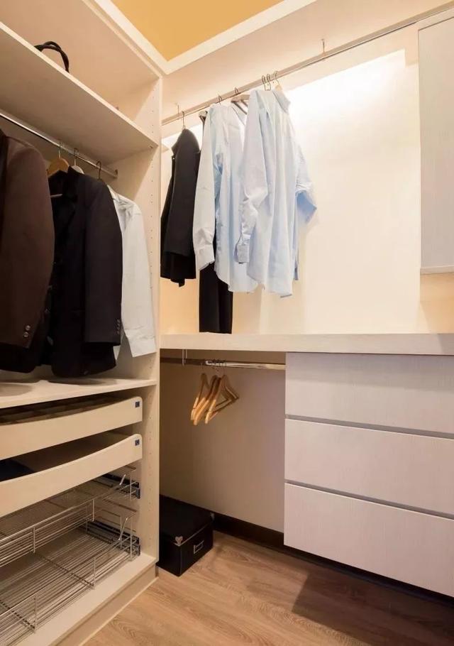 北欧风衣帽间_北欧衣帽间