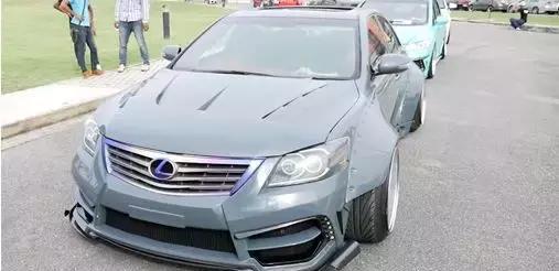 第六代凯美瑞被玩坏了，泰国连改装车都这么妖的吗！