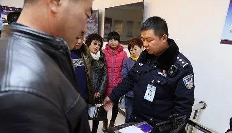 阿克塞开展辖区驾校负责人和教练员C1类机动车驾考新标准培训会