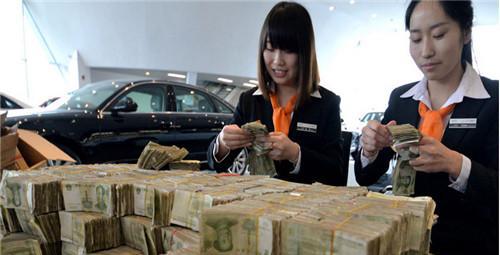 什么愁什么怨, 才买辆十来万星骋要整家4S店店员伺候他