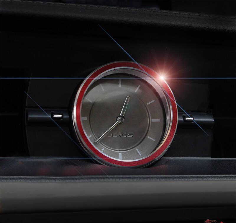 花4万多就能买到配有石英表的车? 盘点中控带表的车型