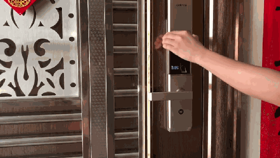 终于可以不用带大串钥匙出门了——斑点猫w300指纹锁评测