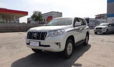 实拍18款霸道2700卡塔尔版 高性价比SUV