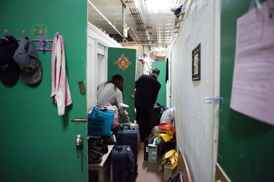 这里地处国外,8成以上都是中国人,如今他们却