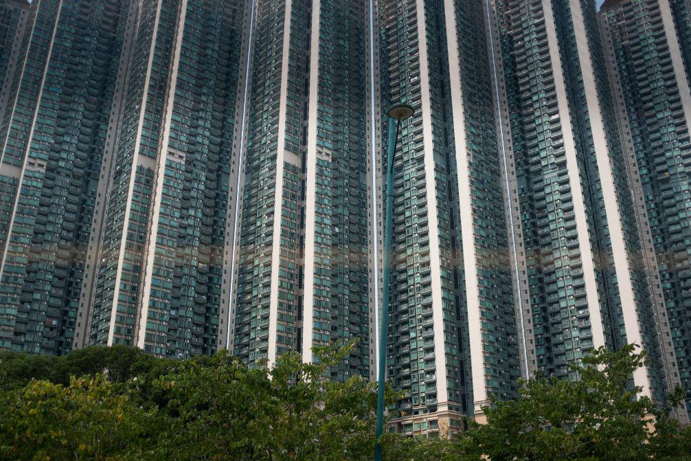 实拍香港那些密集的楼群,楼与楼之间几乎没有