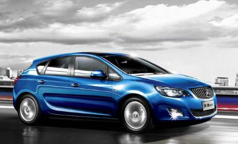 它油耗5.1L，接连降价稳占市场，你还买什么思域呢