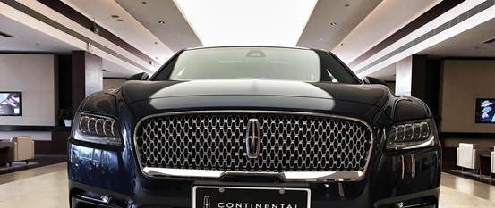 别买A6了, 这款车比奔驰E豪华, 气场不输宝马5系, 动力碾压BBA!