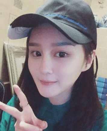 赵本山女儿辗转各大直播平台如今再入抖音狂揽