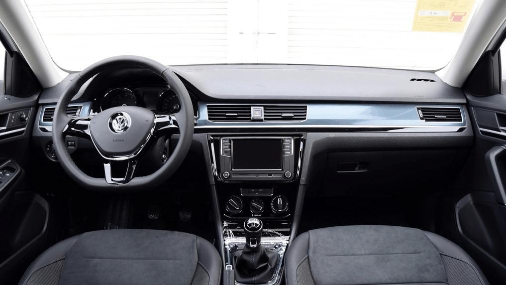 销量达200万的家轿王, 1万公里保养一次, 现降价8万起