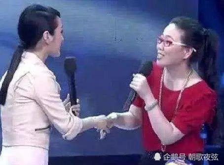 47岁杨钰莹近照，曾经红极一时现被人看不起，今还在期待甜蜜爱情