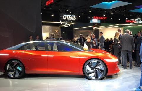 挂墙上就能用 大众在欧洲推出全新充电器