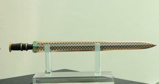 干将莫邪剑之谜: 三百男女铸成, 最后现身苏州