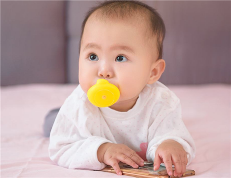 小孩口臭是怎么回事