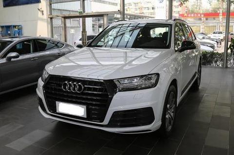 实拍奥迪Q7四缸运动型,为何卖不过宝马X5?!