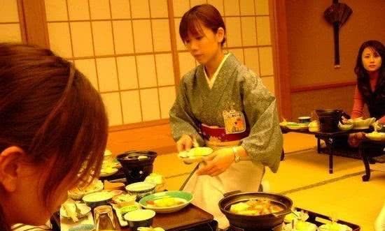 国人去日本旅游,事后感言:哪里都非常好,就是到