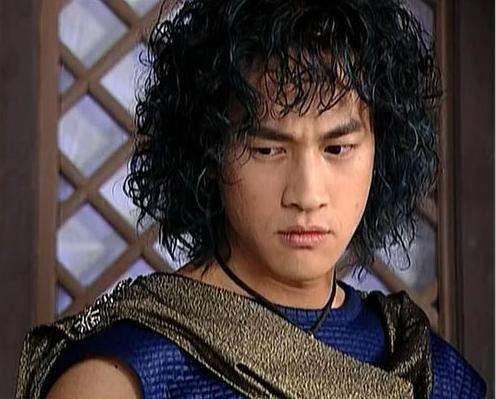 《风云》聂风、步惊云和秦霜,都是雄霸的徒弟