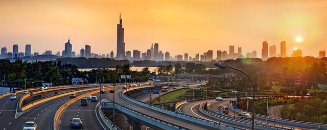 国内最牛的三个准一线城市,都位于华东地区,你