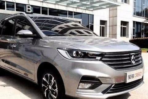 宝骏新车360下线到店，6座mpv只卖5w！网友：五菱宏光，凉了