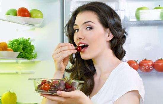 秋天经常吃百香果,身体会收获5个好处,但医生