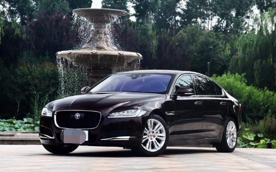 这车入华后怒降13万, 配路虎专用V6发动机, 比买奔驰宝马有内涵!