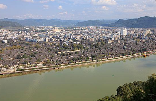 曾做过四川17年省会,现沦为县级市,GDP还不到